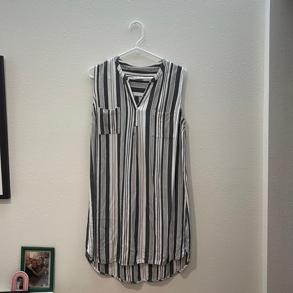 Gray and white striped shift dress XXL